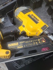 DeWalt DCN692 1st Fix First Fix Nail Gun. Good Working Order and Condition.