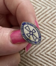 VINTAGE SCOTTISH BLOOD TRANSFUSION SERVICE ENAMELED PIN BADGE