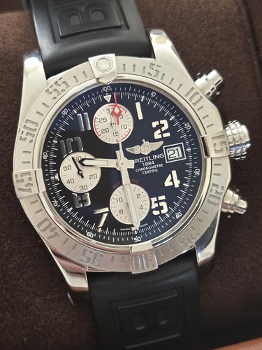 Breitling avenger a13381 - ii,