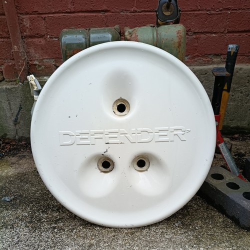 Defender spare wheel centre - spare,