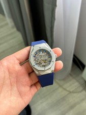 Hublot Classic Blue Men's Watch - 525.NX.0170.LR