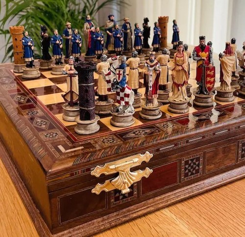 Crusaders chess set - crusaders, hand