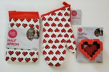 Wilton 8-Bit Valentines Heart