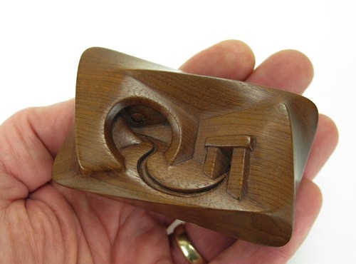 Exquisite carved walnut - , box