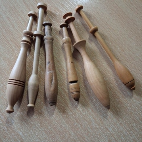 Wooden lace making - lace, bobbins