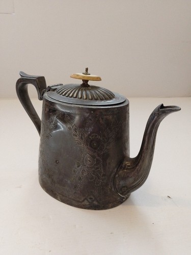 Antique pewter teapot 9 in - 9,