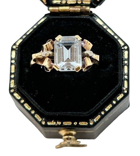 Art deco carat - 1.5,