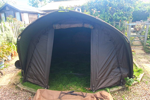 Avid person green fishing - avid,