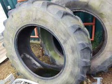 Pair of FIRESTONE Performer 85