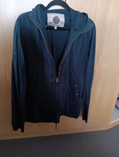Pretty green men - pretty,