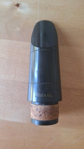 Noblet clarinet 2 - noblet, no
