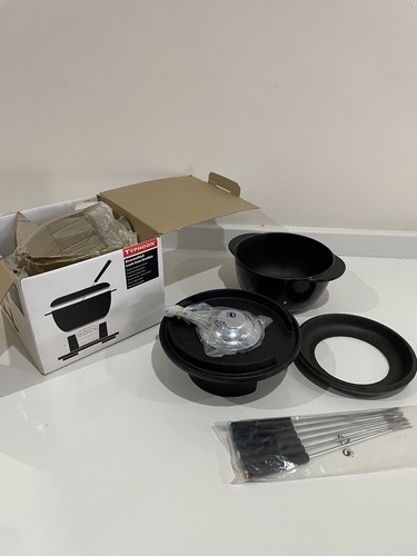 Black enamelled cast - black,