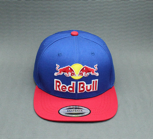 Men red bull embroidery - red,