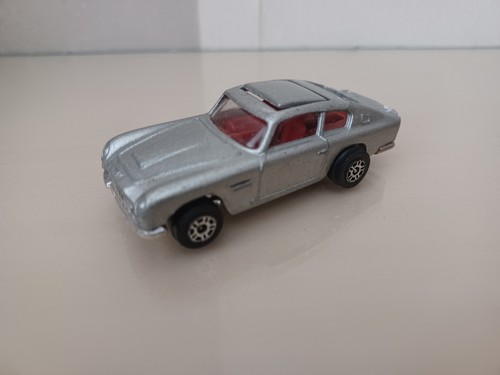 Vintage corgi husky james - james, bond