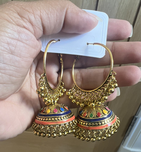Gold tone hoop jhumka - gold,
