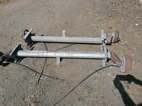 Twin galvanised 950kg alko - twin,