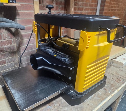 Improved extraction hood for