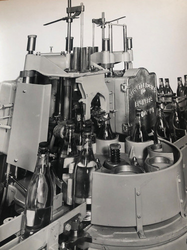 1950s commercial photograph - ,