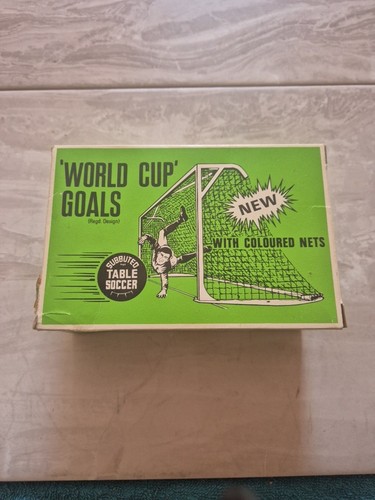 Boxed subbuteo set c130 world - boxed,