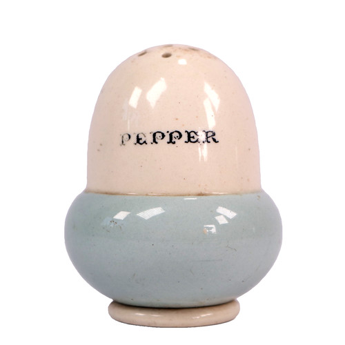 Moorcroft macintyre pepper pot - moorcroft,