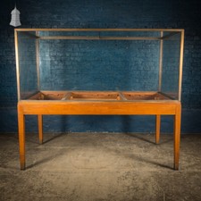 Museum Display Cabinet, Mid