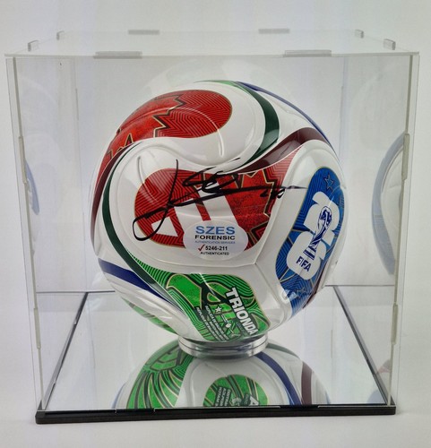 Lionel messi hand signed - lionel,