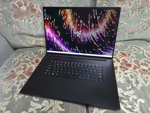 Razer blade 13950hx - i9, rtx