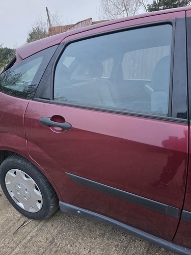 Rear driver door ford focus - rear,