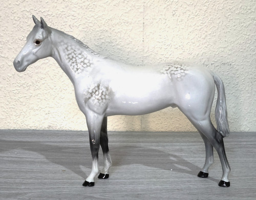 Beswick bois roussel - roussel, dapple