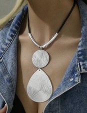 Statement Necklace Silver And Black  Fashion Jewellery *UK*