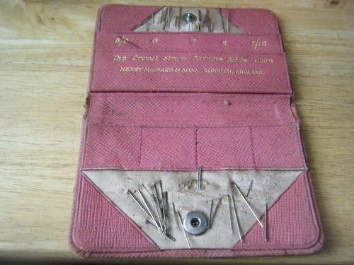 Vintage sewing needles case - vintage,