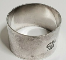 Ellerman lines napkin ring