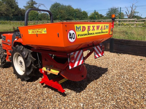 Salt spreader gritter 3pl - salt, /