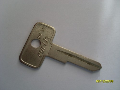 Curtis car key blank - un-59,