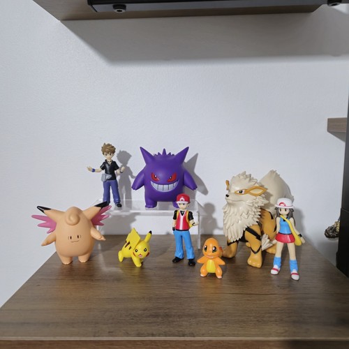 Pokemon figures bundle - pokemon,