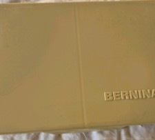 Bernina Genuine Green Box with Feet and Accessories