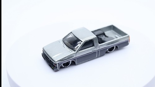 Hot wheels nissan d21 - '95,
