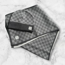 Louis Vuitton Paris lv Scarf And Beanie excellent Condition 100% Wool