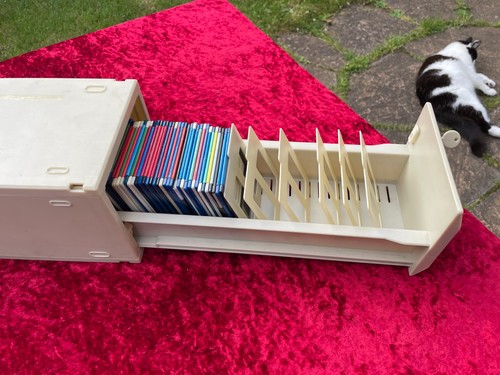 Branded floppy disk storage - un-branded,