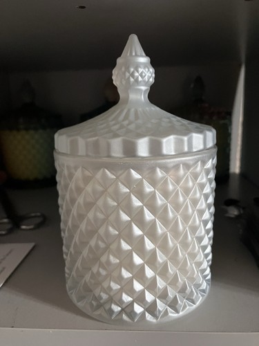 Luxury pearl white geo - pearl,
