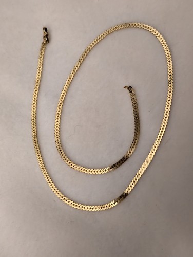 Gold tone herringbone necklace - tone,