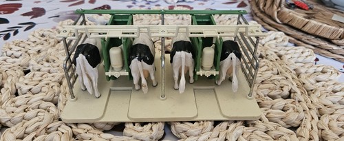 Vintage britains farm milking - vintage,