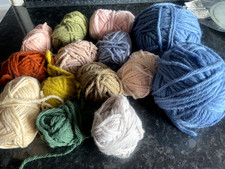 100% Assorted thick Wool Yarn Ideal Rug Bag Basket Making Weaving Tufting 790g