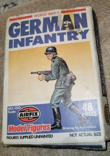 Airfix model figures - figures, pieces