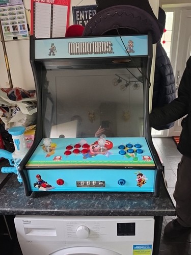 Mario bros retro plug - plug, in