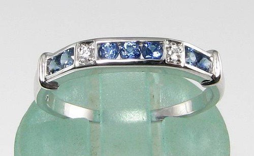 9ct white gold - white,