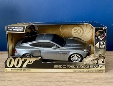 James Bond 007 Die Another Day Aston Martin 50th anniversary V12 Vanquish  