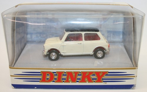 Dinky scale diecast - diecast, model