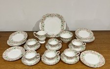 Absolutely stunning Complete