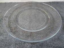 Lovely Vintage Pyrex Round